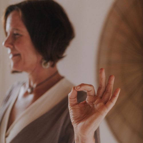 Babette Woitke – Atme dich zurück zu deinem wahren Selbst. Babette Woitke - Atme dich zurück zu deinem wahren Selbst.